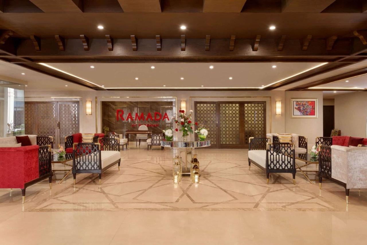 Ramada by Wyndham Lahore Gulberg II Hotel Bagian luar foto